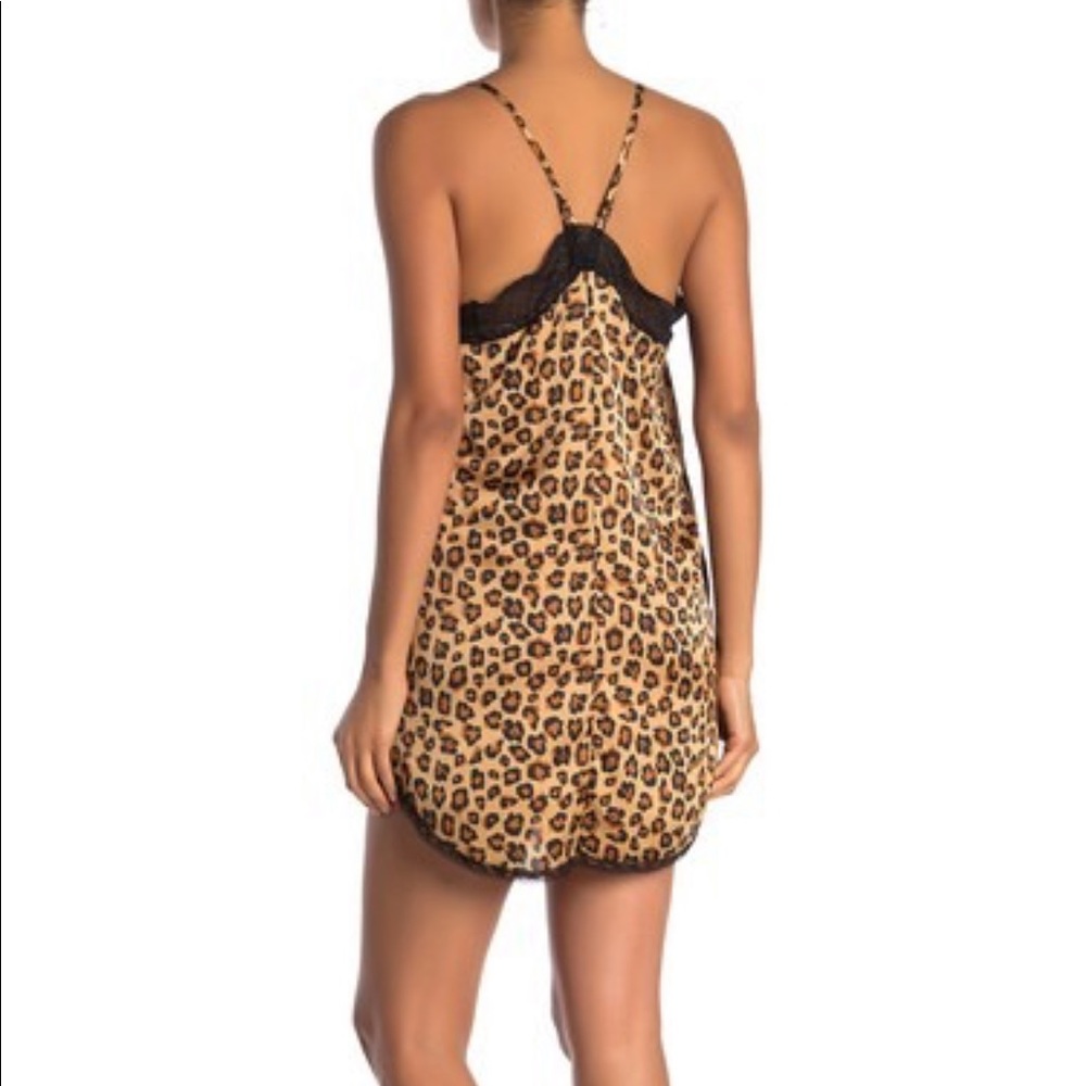 FINAL PRICE 🚨🚨🚨 Leopard 🐆 slip dress NWT - Picture 2 of 6